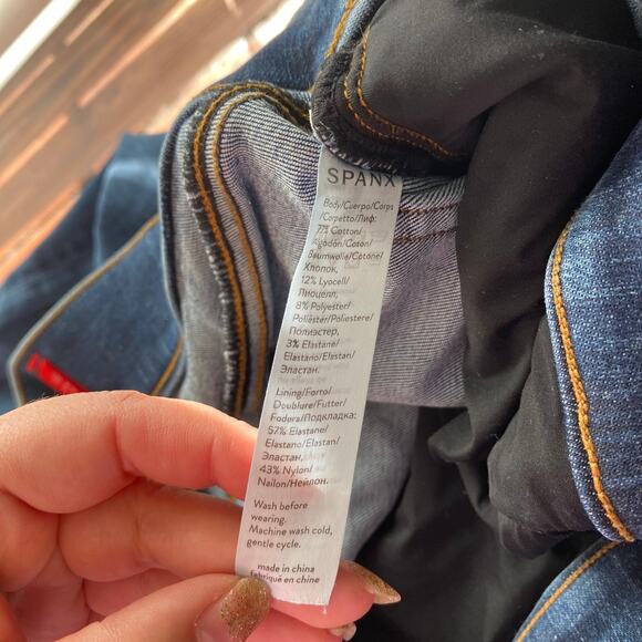 Spanx Distressed Ankle Skinny Jeans Medium Wash Pull On Size Medium - Picture 12 of 16